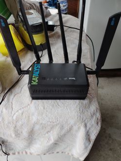 Katalyst spark 5G portable router