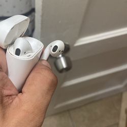 Air Pods 1st Edition 