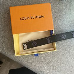 Louis Vuttion Bracelet 