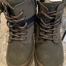 Sonoma Kids Boots size 4 new