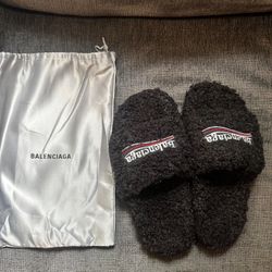 Balenci Slides Black