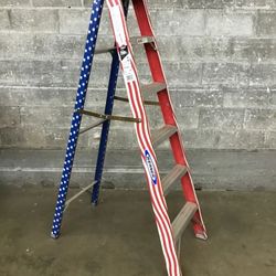 Werner Contractor 6’ Foot 250 Lbs Foldable Fiberglass / Aluminum Ladder Made In USA Flag