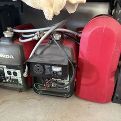 2- Honda 2000 Generators