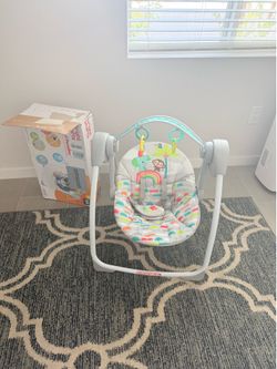 Bright Starts Baby Swing 🤍