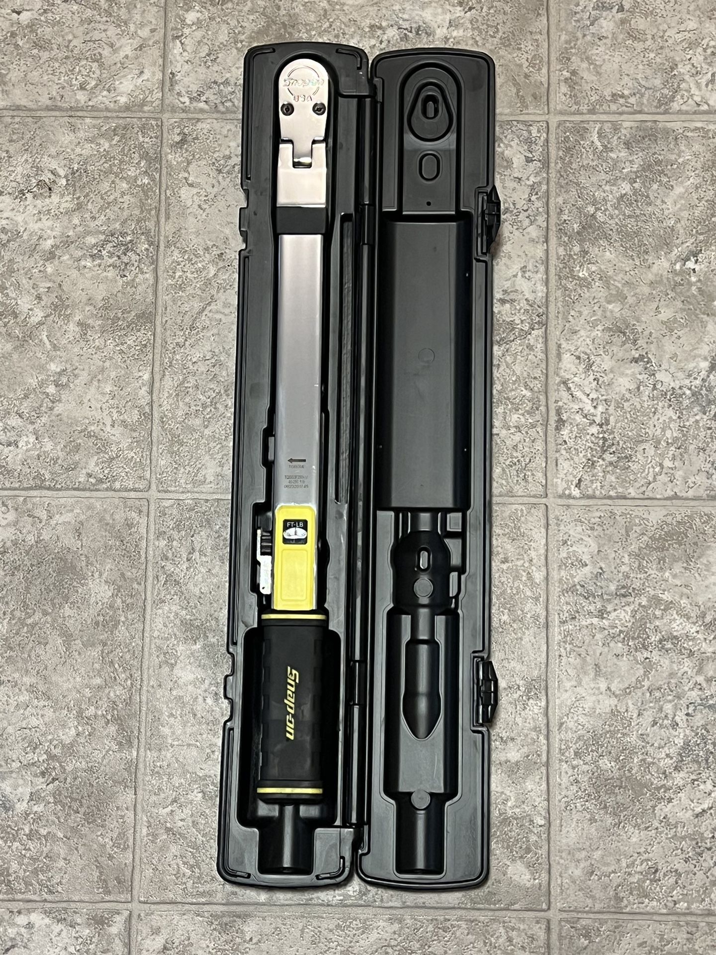 Snap On 1/2 Inch Torque Wrench 