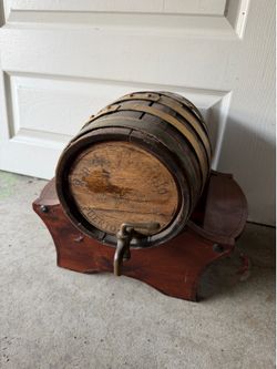 Decorative Mini Whiskey / Wine Wood Barrel