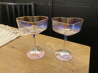 Valentine Iridescent Champagne Glasses