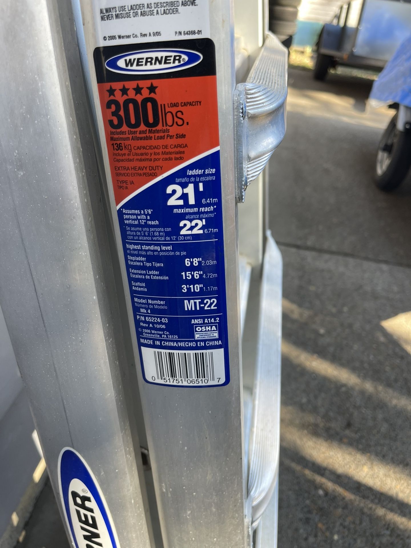 Werner MT22 Folding Heavy Duty Ladder.