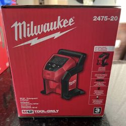 Milwaukee M12 Inflator 