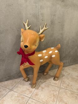 Ceramic Reindeer (Christmas Decor)