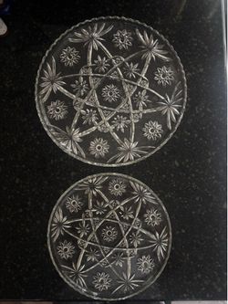 2   Anchor Hocking serving trays
