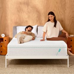 Tuft & Needle Queen Mattress