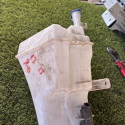 2013 Kia Rio Windshield Washer Fluid Reservoir 
