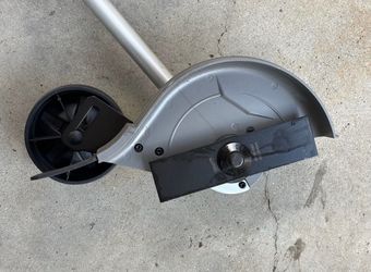 Milwaukee 18V Fuel 8 in. Cordless Straight Shaft Lawn Edger (TOOL ONLY/SOLO LA HERRAMIENTA)