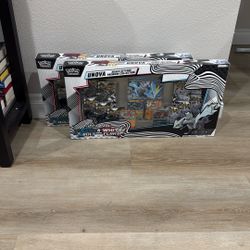 Pokemon Costco Heavy Hitters Black Bolt White Flare Box 12 Packs Cards Unova