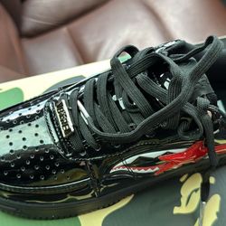 BAPESTAR BLACK AND RES 