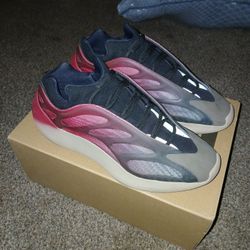 Adidas Yeezy 700 Carbon Fade 