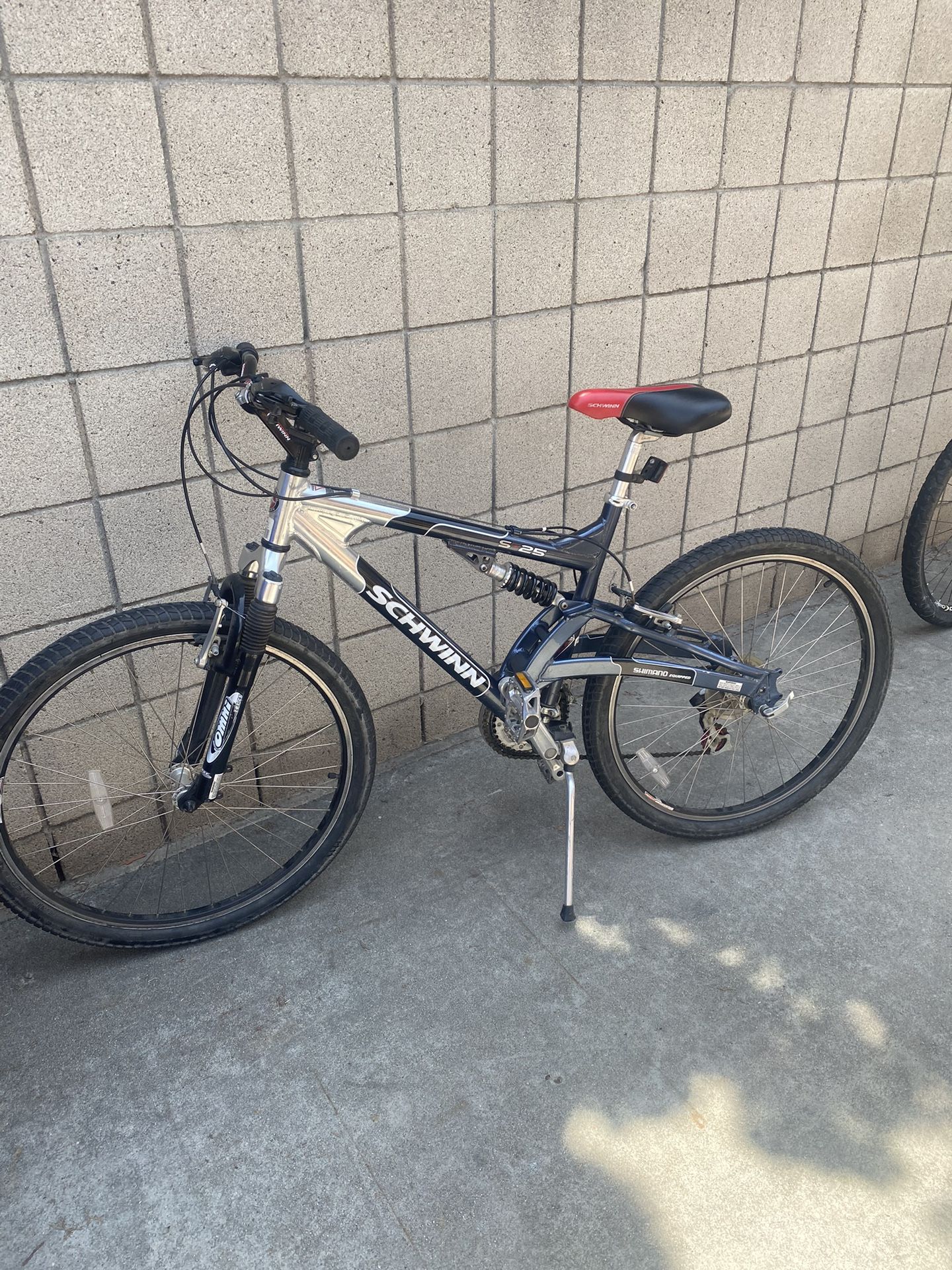 Schwinn S25 Full Suspension Mountain Bike 26” Great Condition