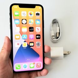 iPhone X - UNLOCKED - Like New 