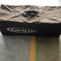 Graco Pack 'N Play On The Go Playard 