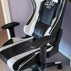 Kuzzo Zero Series Gaming Chair