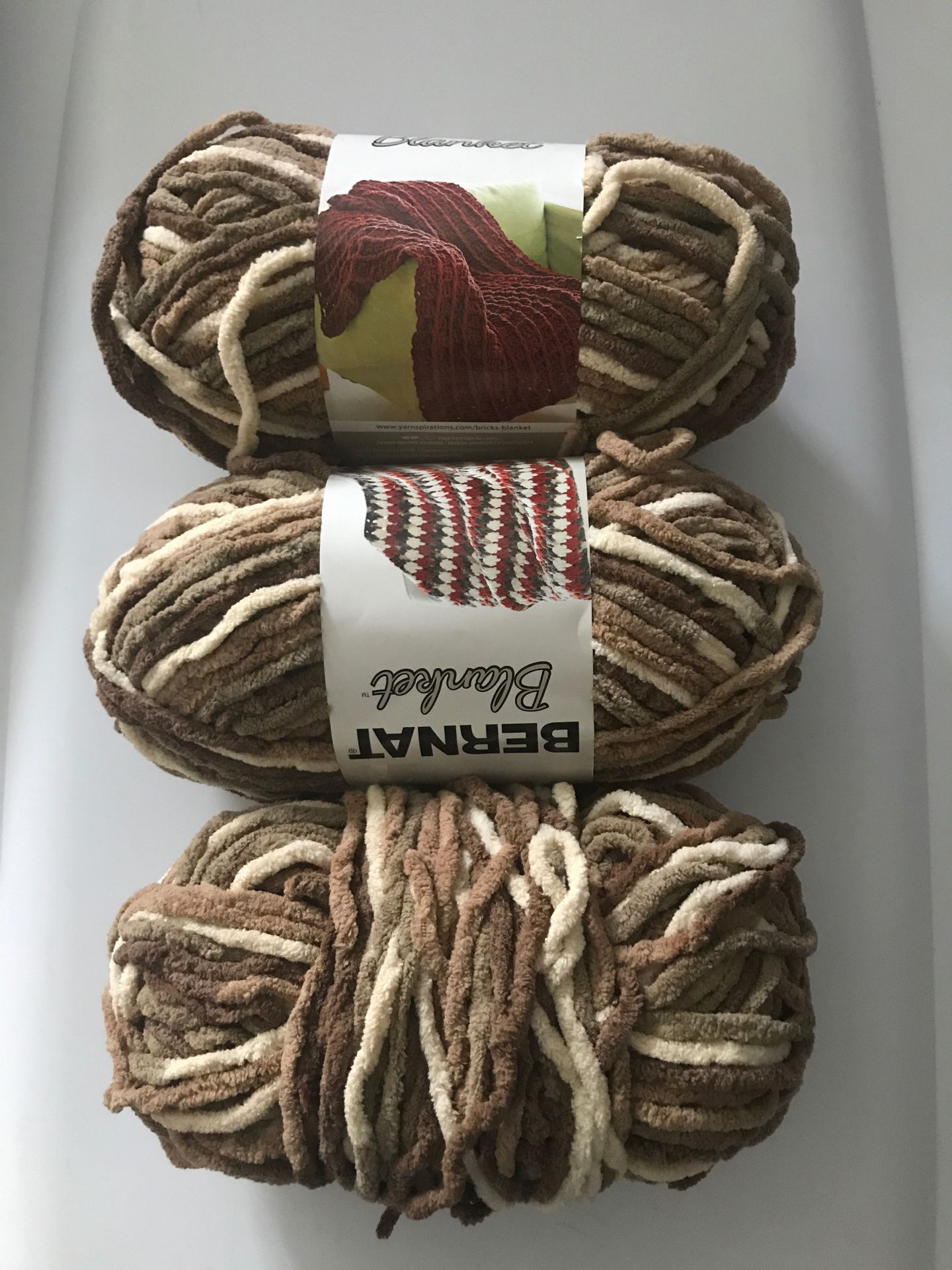 Bernat blanket yarn Sonoma multi color browns