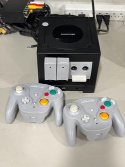 GameCube Wavebird Controllers Lot of 2