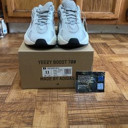 Yeezy Boost 700 V2 Static Sz 11