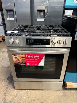 New! Frigidaire 30” Gas Range #03