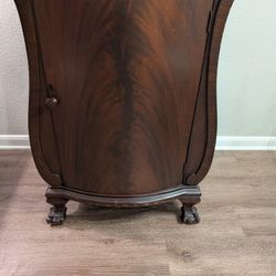 Beautiful vintage sheet music / 78 record cabinet dating to approximately the 1930s.