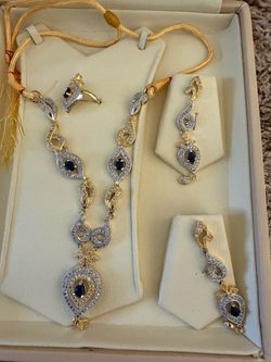 Gold-Tone Jewelry Set with Blue Stones