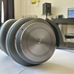 Bang & Olufsen Beoplay HX