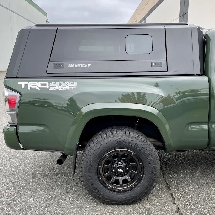 RSI SMARTCAP. Camper Shell Tacoma