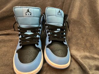 Jordan 1 mid university blue black