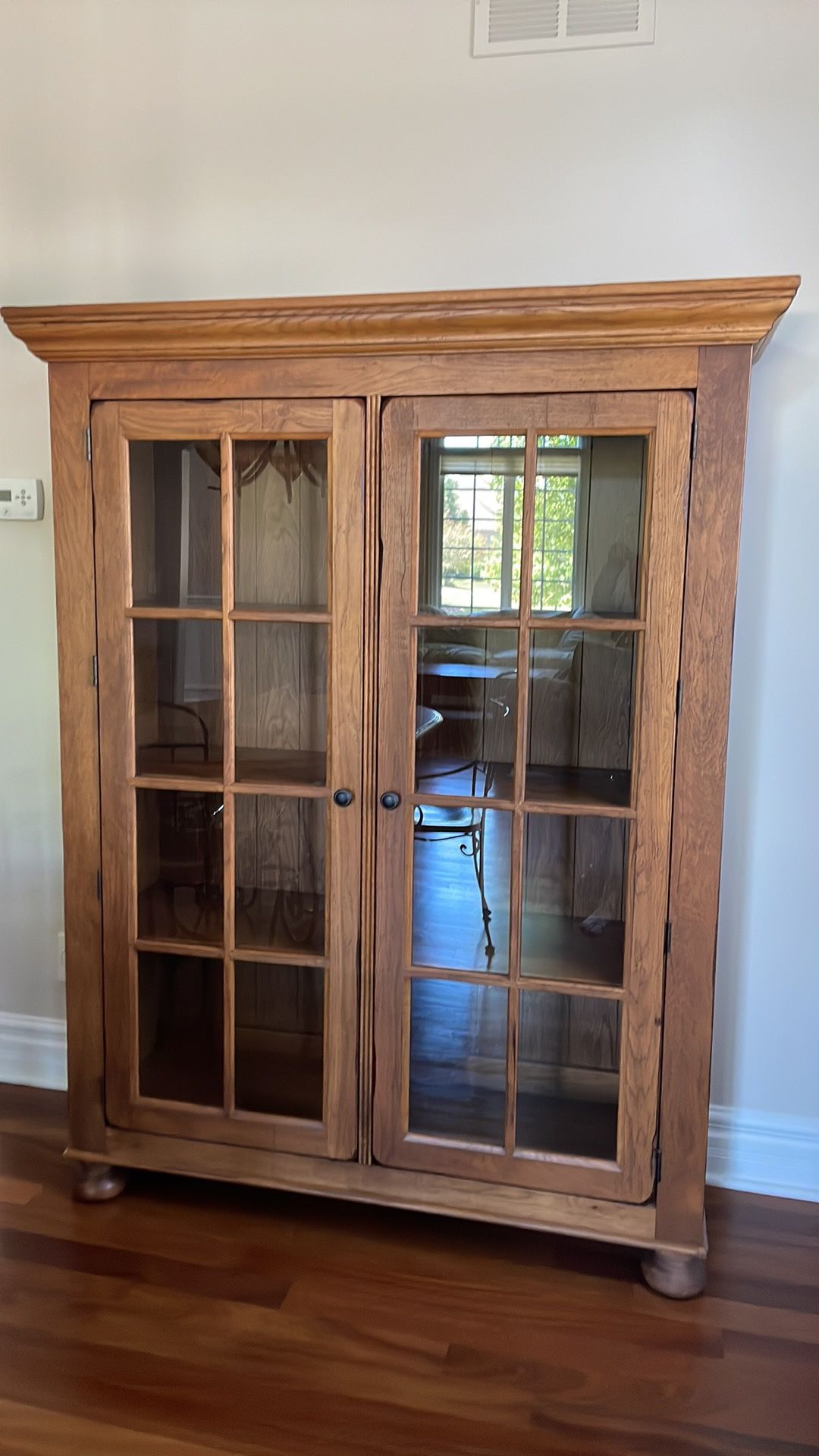 Broyhill Library Cabinet 3d mon