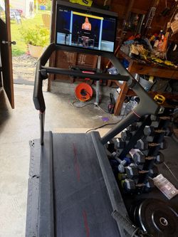 Peloton Tread TR02
