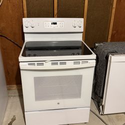 GE Electric Stove 