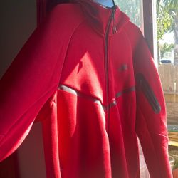 Nike Tech Red Size Large 