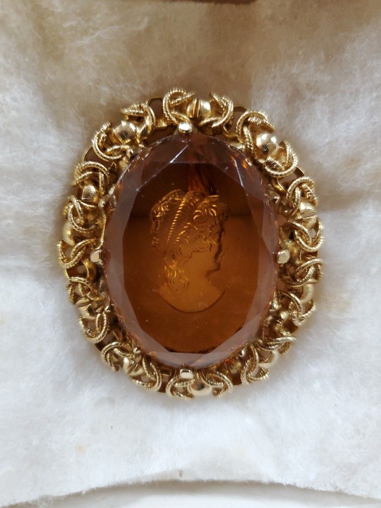 Glass Cameo Pendant & Broach