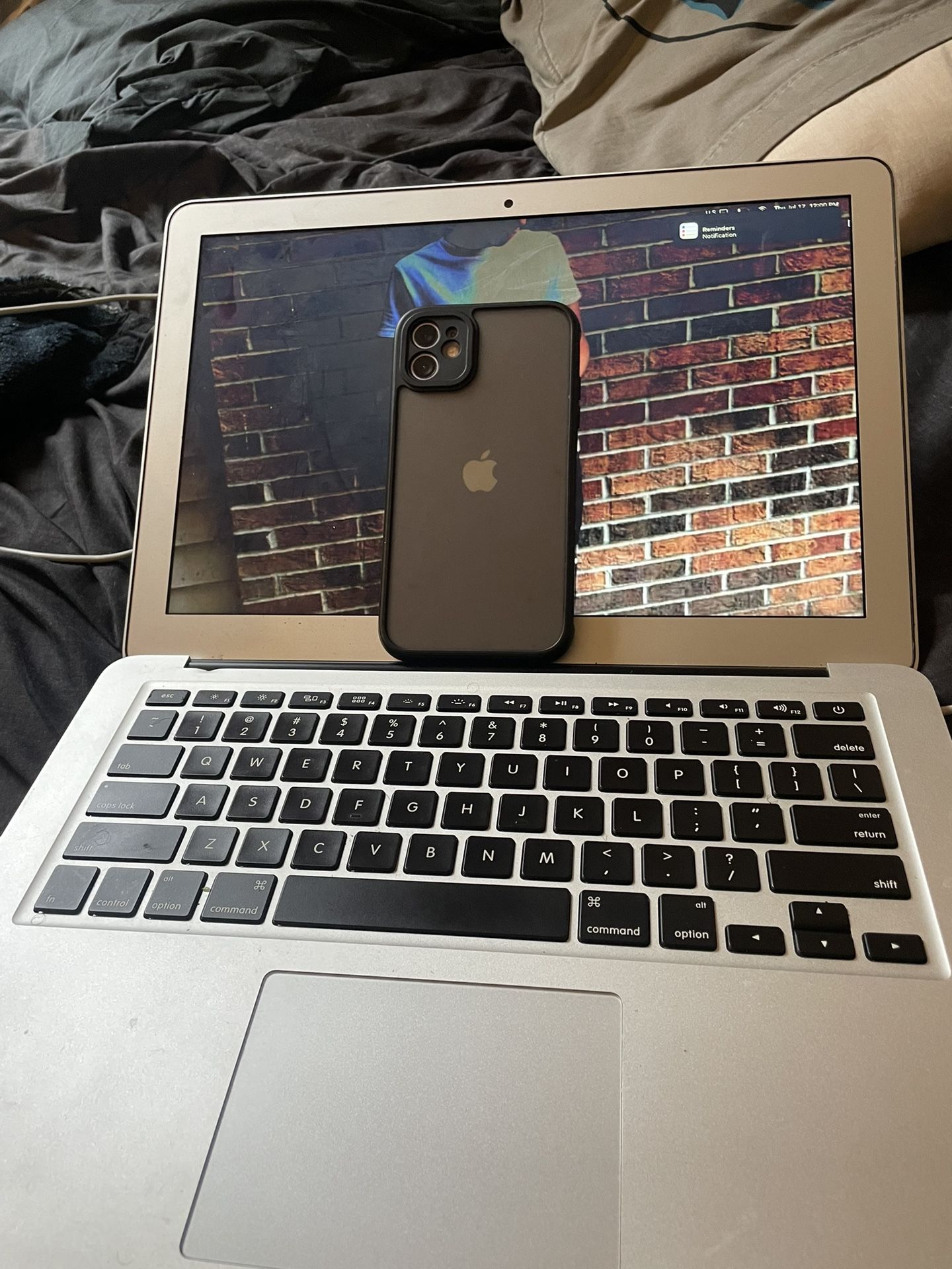 Mac Book