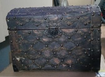 Vintage. Chest