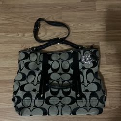 vintage 2000s coach purse with coach keychain