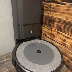 Roomba I3