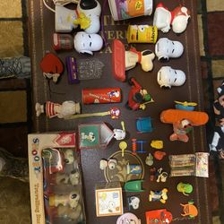 Snoopy (Peanuts) Lots
