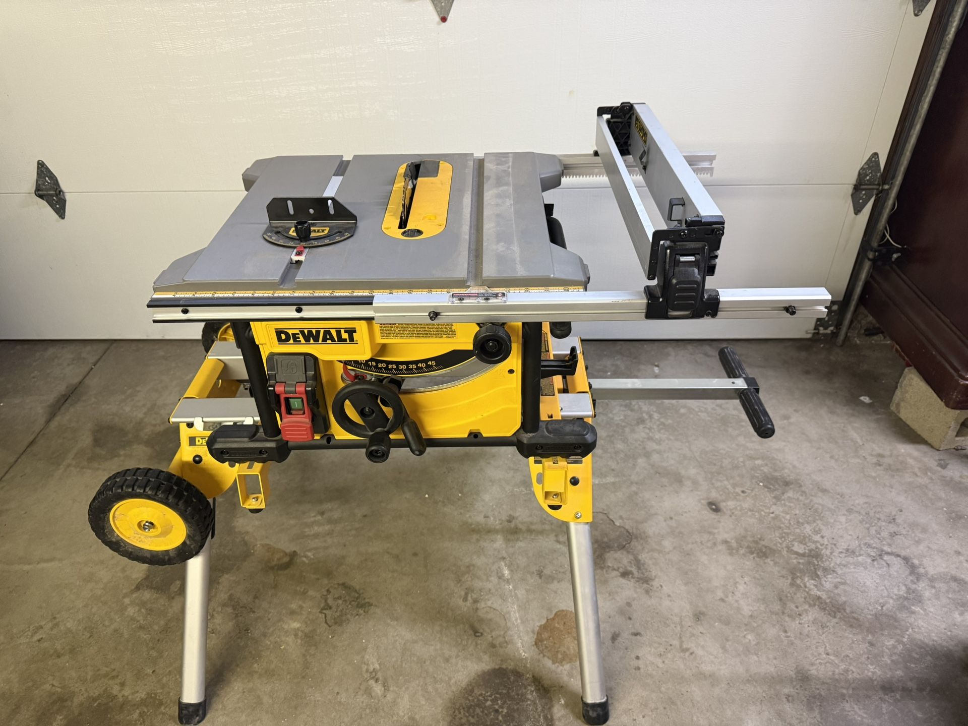 Dewalt Table Saw With Folding Stand