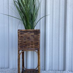 Plant Stand 