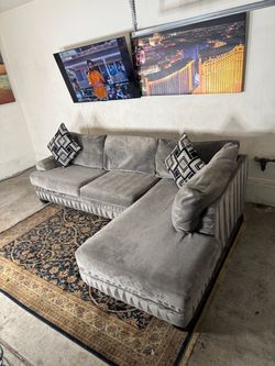 * Gently Used * Ashley Furniture 2pc Modular gray sectional sofa ( Free Delivery )