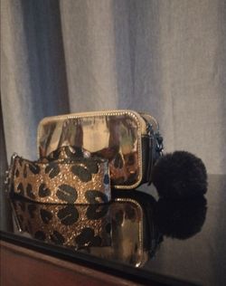 Metallic Gold Camera Style Detachable wide leopard -print strap 🔥🔥🔥$$$25