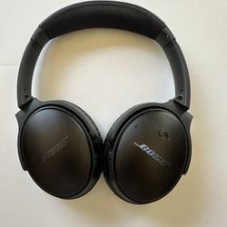 Pre-owned Bose QuietComfort 35 II Headphones Only