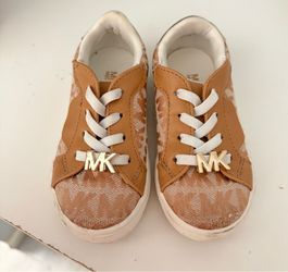 Baby girl shoes